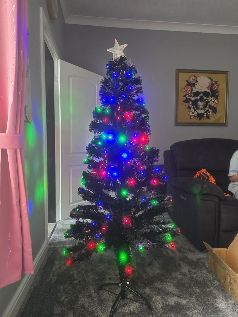 5ft pre lit black Christmas tree 