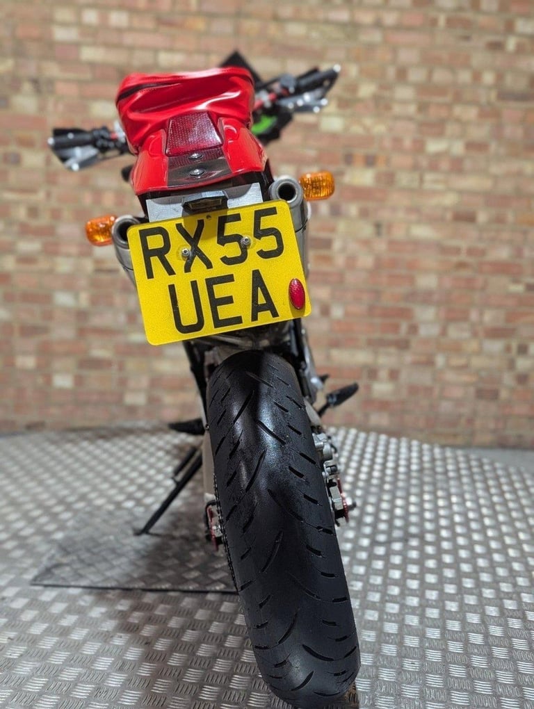 HONDA XR400 LOW MILEAGE 2005 - SUPER MOTO WHEELS - LOW MILEAGE - TIDY BIKE.