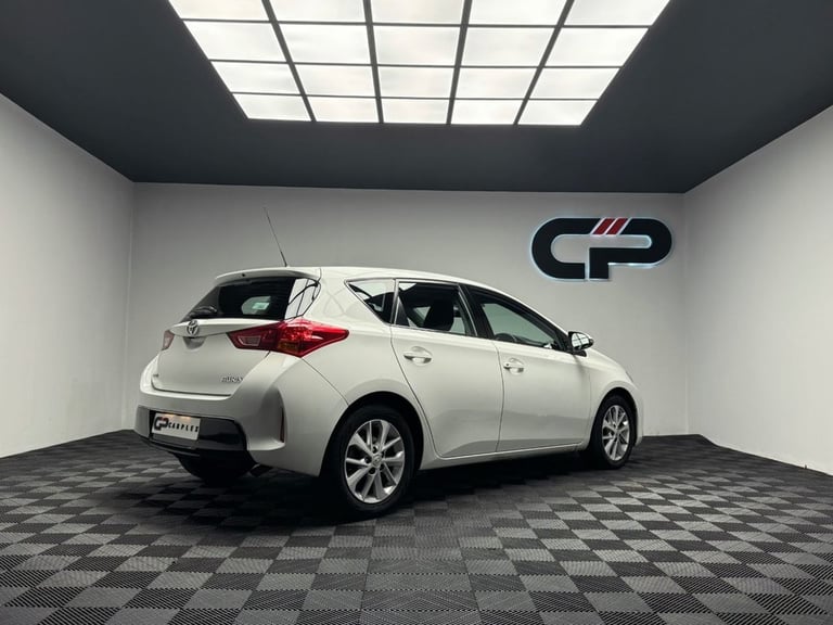 2014 Toyota Auris 1.4 D-4D Icon 5dr HATCHBACK DIESEL Manual