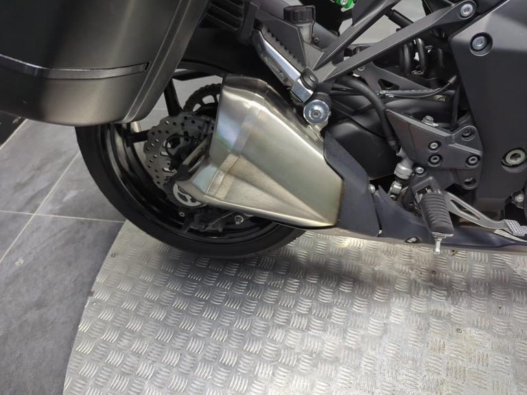 KAWASAKI Z1000SX