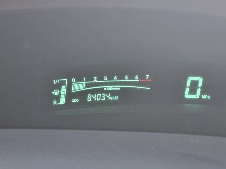 Toyota, YARIS, vvt1.3  T3 Hatchback, 2006, Manual, 1296 (cc), 5 doors, ULEZ compliant