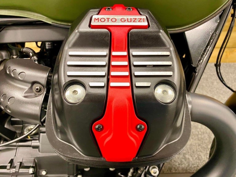 2018 MOTO GUZZI V7 STONE, ONLY 2494 MILES, FSH, COOL ITALIAN RETRO