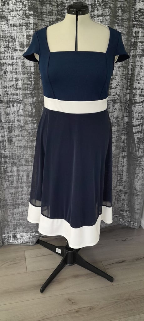 image for Brand new quiz dress in navy and cream