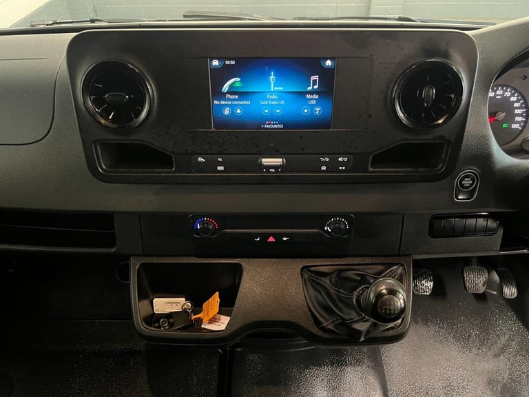 2022 Mercedes-Benz Sprinter 2.0 317 CDI Progressive RWD L2 H2 Euro 6 (s/s) 5dr Temperature Contro...