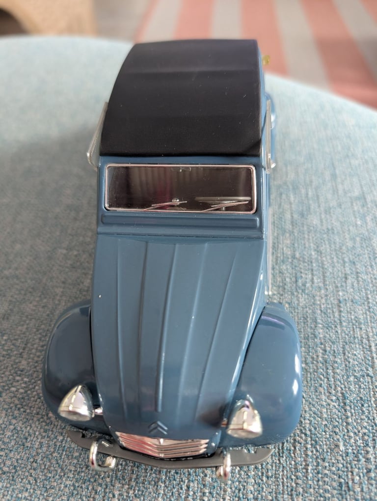 Citroen 2CV model for sale