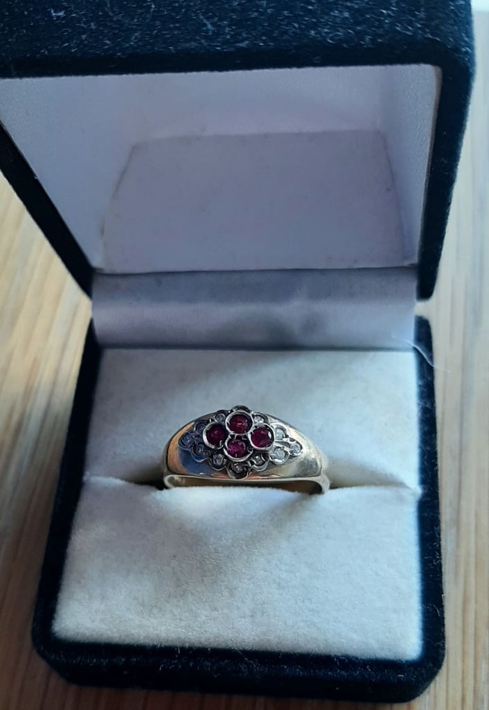 image for 9ct Gold Ruby & Diamond Ring.