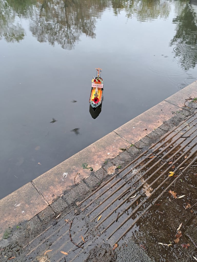 Radio control model boat 