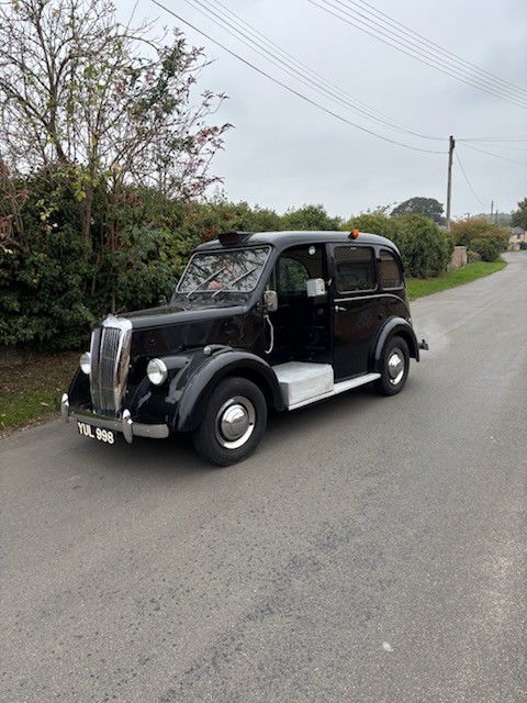1960 Austin B1100 Petrol