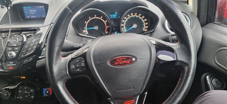 Ford, FIESTA, eco boost 2016, Manual, 998 (cc), 3 doors 140Bhp Fast and economical Quick Sale