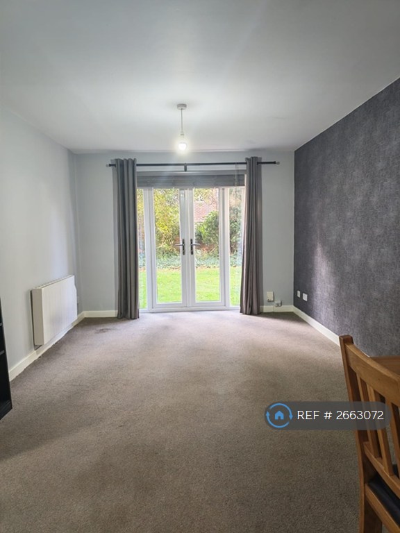 1 bedroom flat in Langley Mere, Forest Hall, Newcastle Upon Tyne, NE12 (1 bed) (#2663072)