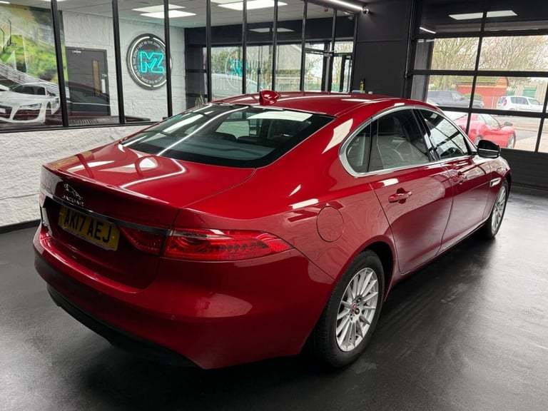 2017 Jaguar XF 2.0d Prestige 4dr Auto SALOON DIESEL Automatic
