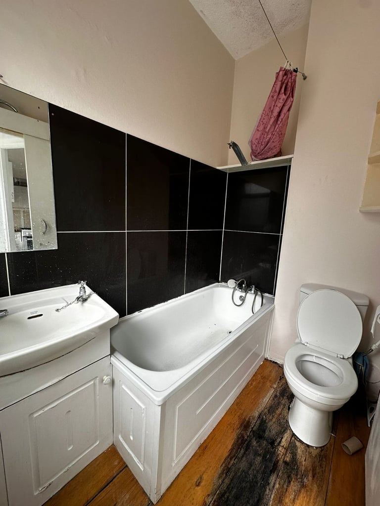 🏠 Lovely 3 bedroom house-convenient location