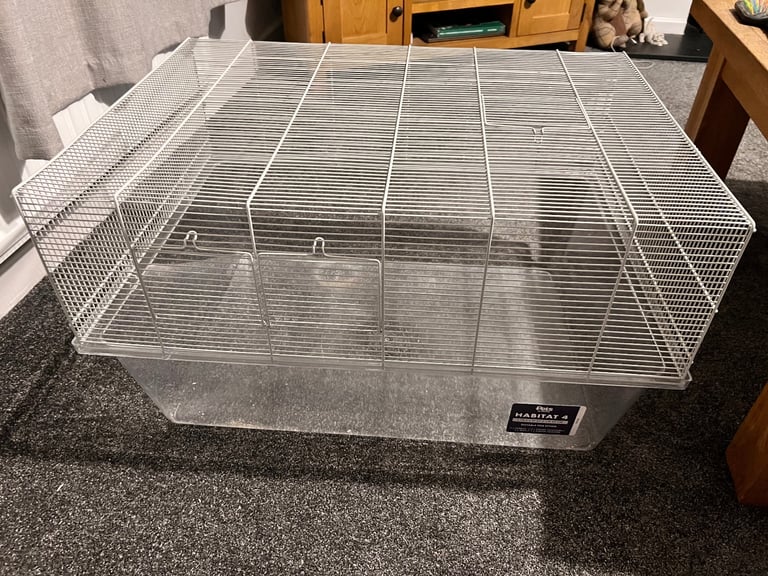 Small hamster/rodent cage