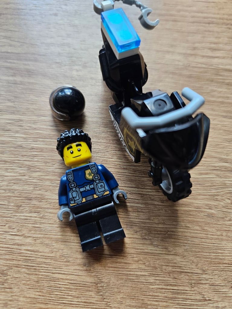 Lego set 60276 city- police prisioner transport 