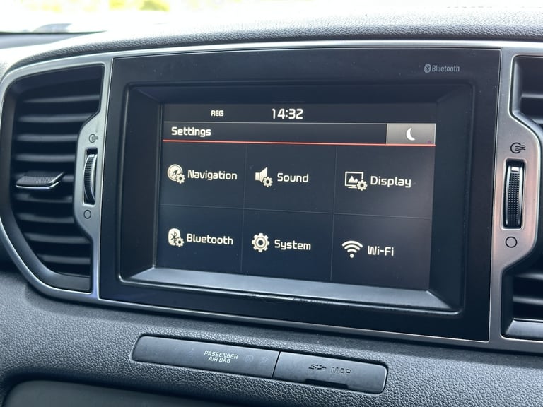 2016 Kia Sportage 1.6 GDI 2 Petrol Manual 5 Door SUV Black