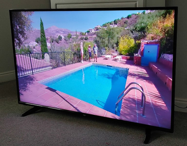 image for 55" BUSH SMART 4K ULTRA HD HDR SLIM WIFI APPS TV RC LEGS PERFECT CONDITION- FREE DELIVERY