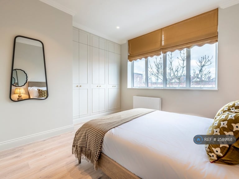 2 bedroom flat in Heath Road, London, TW1 (2 bed) (#2589168)