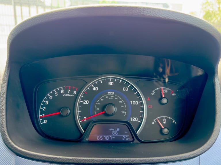 2014 Hyundai i10 1.2 Premium Euro 5 5dr HATCHBACK Petrol Manual