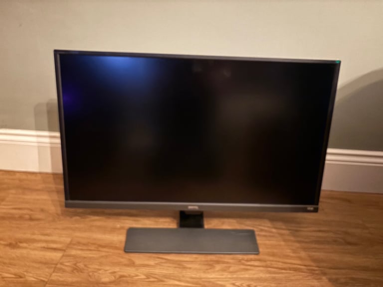 image for 32in 4k HDR monitor