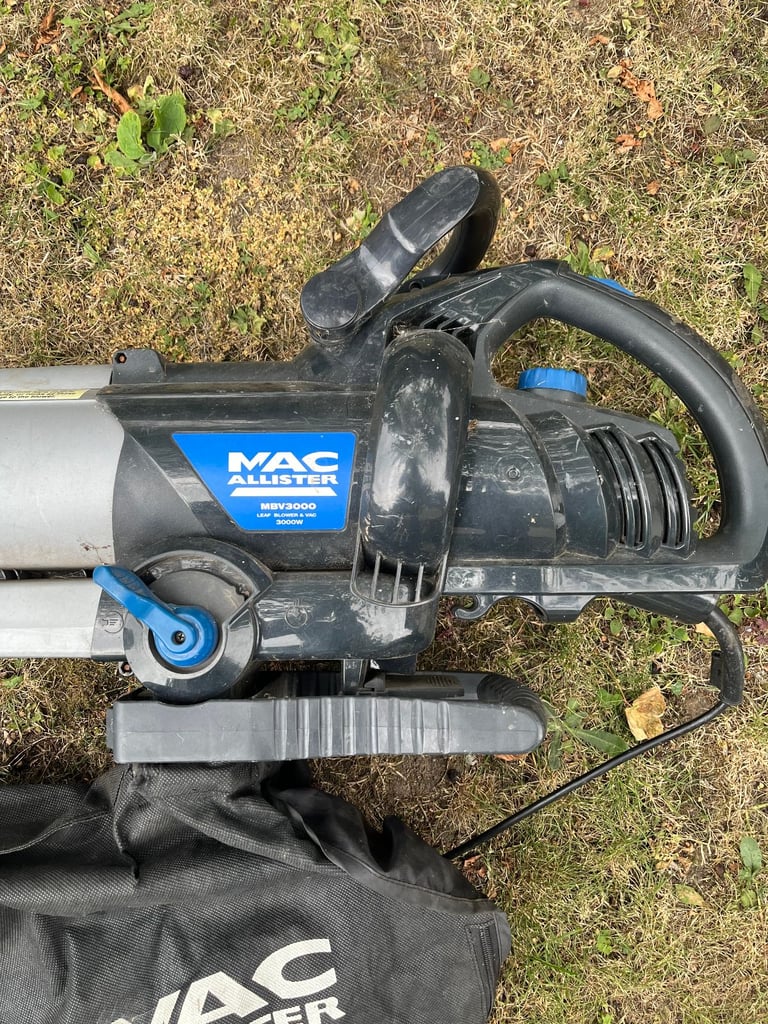 MAC Allister MBV3000 leaf blower and vacuum
