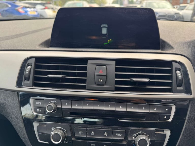 2019 BMW 1 Series 116d SE Business 5dr [Nav/Servotronic] HATCHBACK DIESEL Manual
