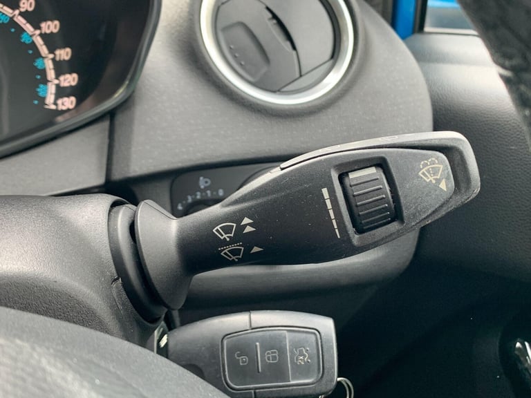 2015 Ford Fiesta 1.25 Zetec Euro 6 3dr HATCHBACK Petrol Manual