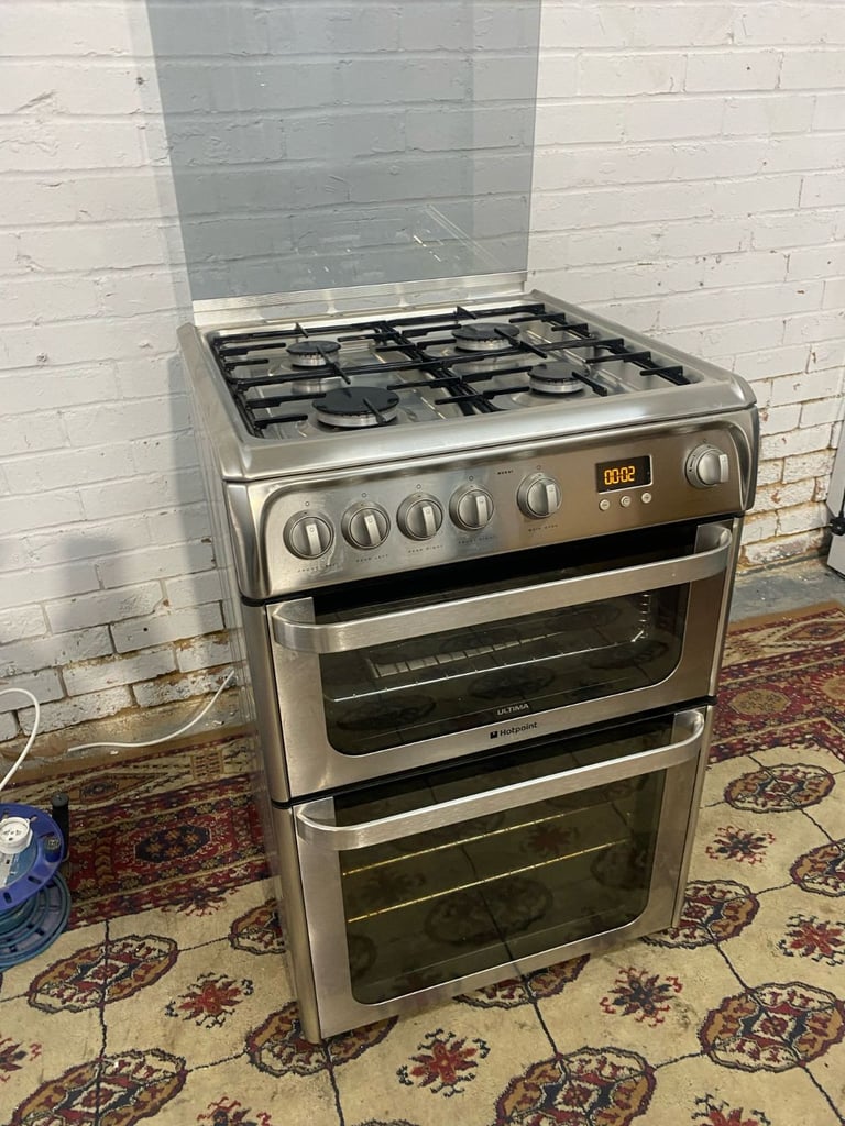 HotPoint Stainless Steel 60 CM Gas Cooker W