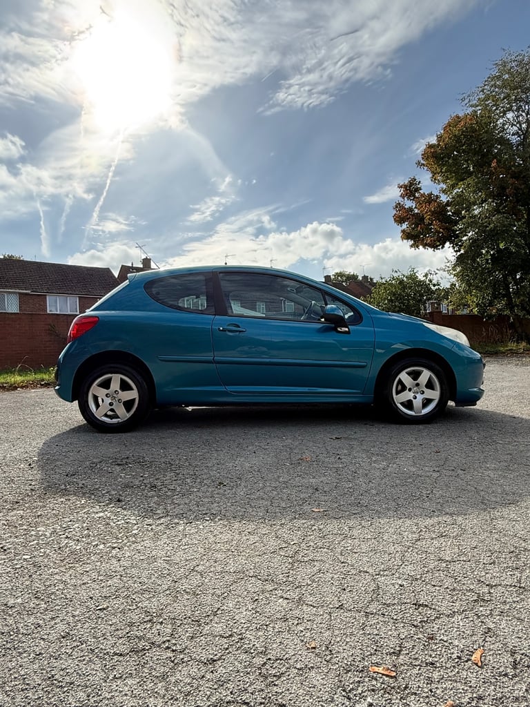 Peugeot, 207, Hatchback, 2009, Manual, 1397 (cc), 3 doors
