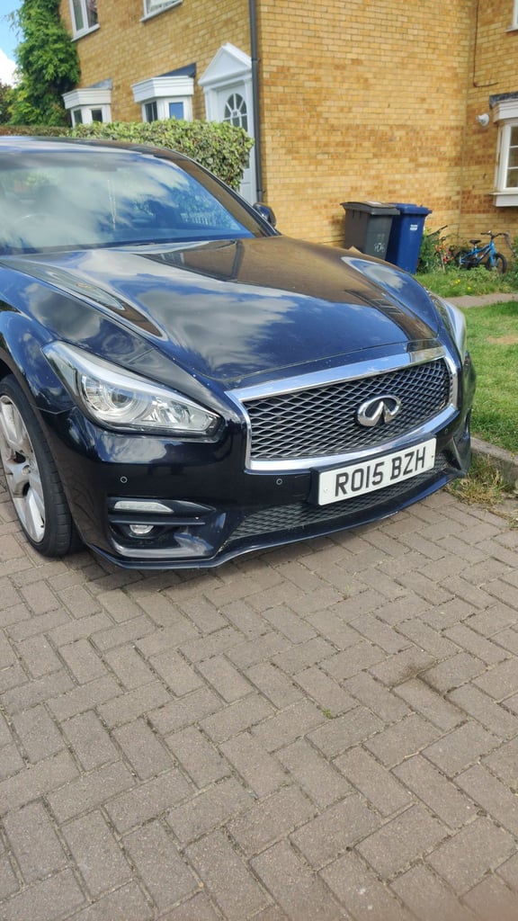 Infiniti, Q70, Saloon, 2015, Automatic, 2143 (cc), 4 doors