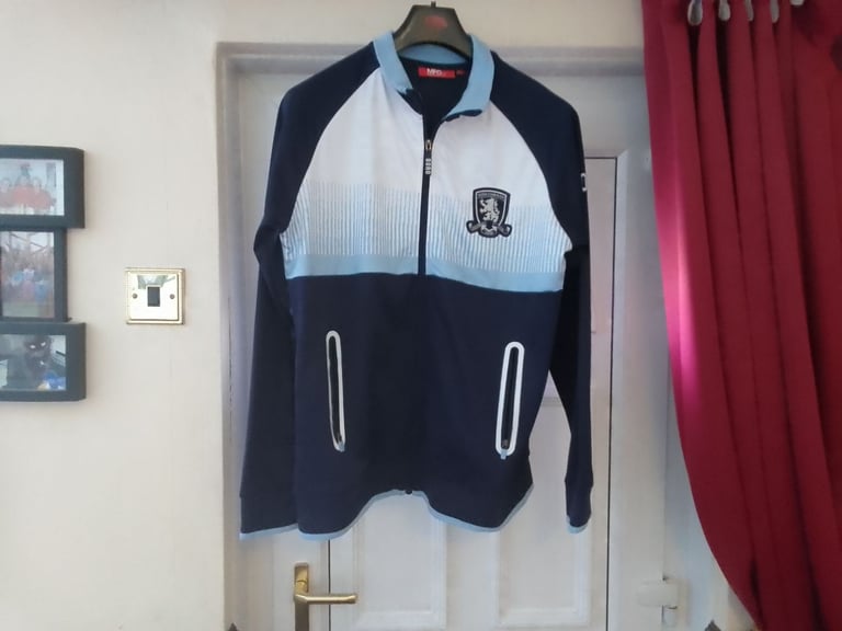 MIDDLESBROUGH FOOTBALL JACKET SIZE LARGE BRAND NEW
