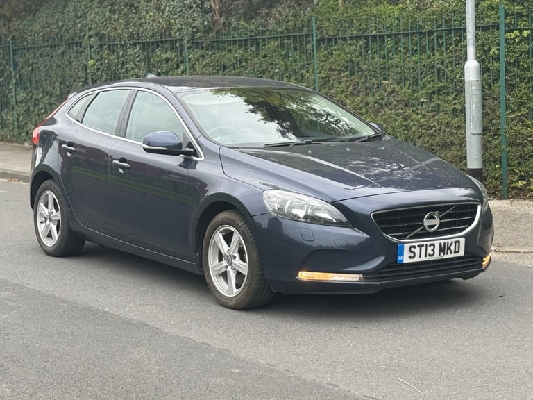 2013 Volvo V40 T3 SE 5dr HATCHBACK Petrol Manual