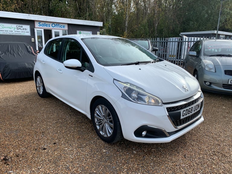 2019 Peugeot 208 1.2 PureTech 82 Signature 5dr [Start Stop] HATCHBACK Petrol Manual