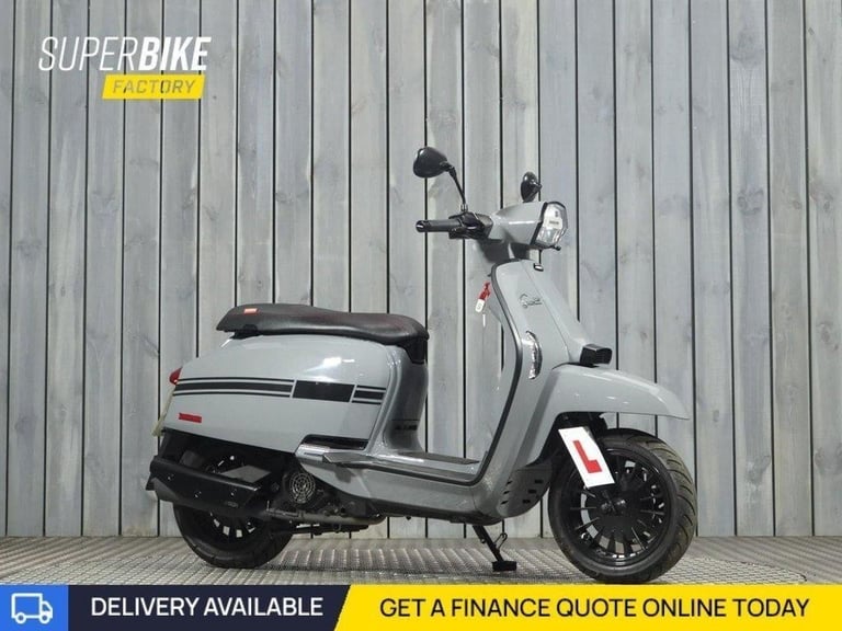 image for 2022 72 LAMBRETTA V125 SPECIAL