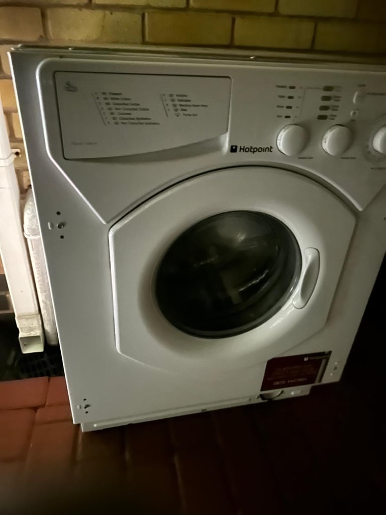 image for Free Washing Machine – Hotpoint (Needs Small Repair)