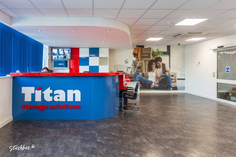 Self Storage Facility to rent in Bracknell (RG12) | Stashbee