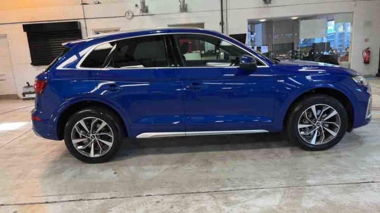2022 Audi Q5 2.0 TDI 40 S line SUV 5dr Diesel S Tronic quattro Euro 6 (s/s) (204 ps) SUV Diesel A...