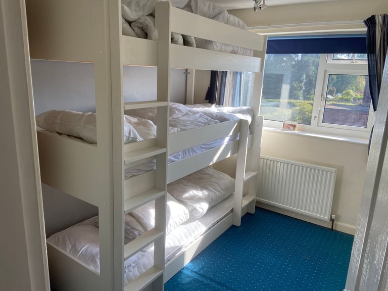 Triple Bunk Bed + 3 mattresses