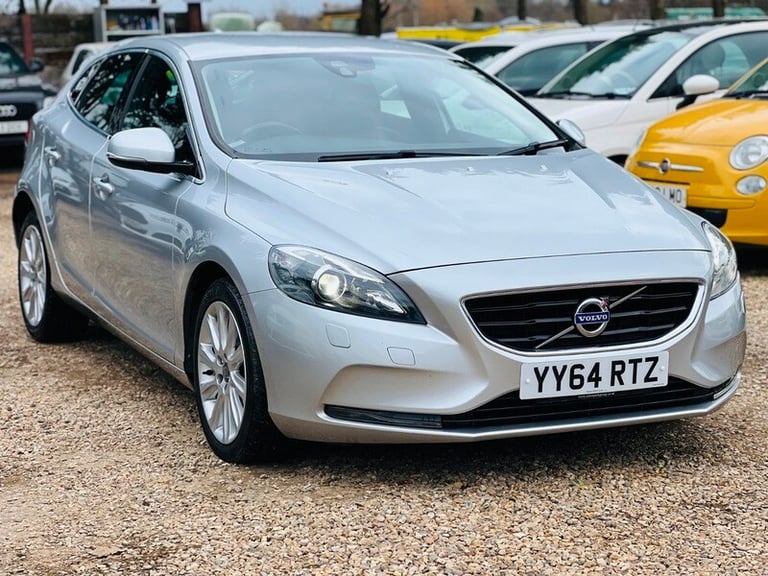 2014 Volvo V40 1.6 D2 SE Lux Hatchback 5dr Diesel Manual Euro 5 (s/s) (115 ps) HATCHBACK Diesel M...