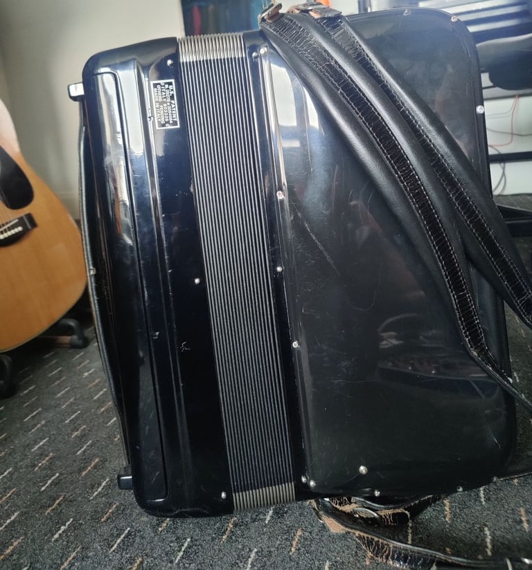 Amedeo Iorio C-System LMH 120 Bass Chromatic Accordion