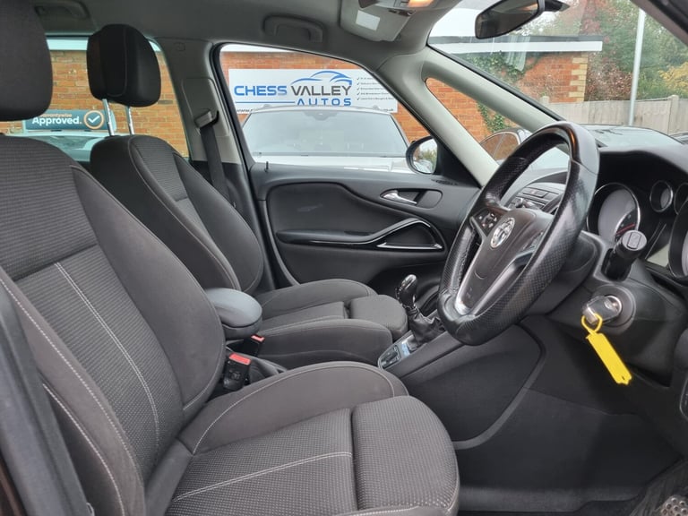 2016 Vauxhall Zafira 1.4T SRi 5dr MPV Petrol Manual
