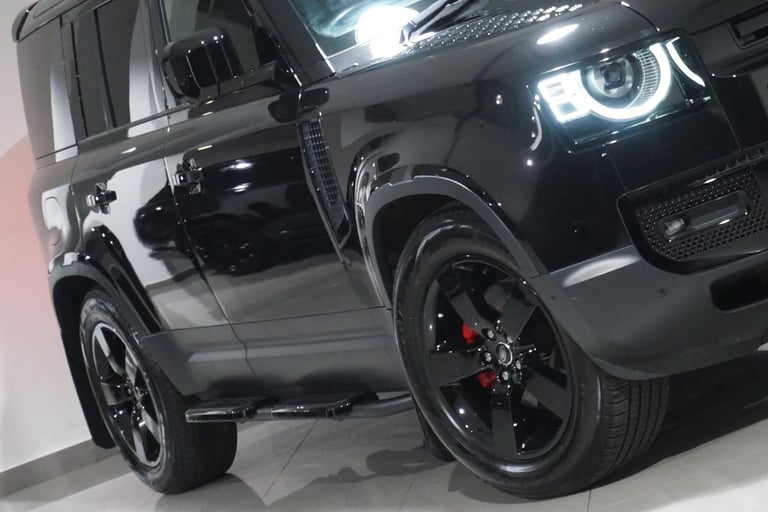 2023 Land Rover Defender 110 3.0 D250 MHEV HSE Hard Top SUV Auto 4WD MWB Euro 6 (s/s) 5dr PANEL V...