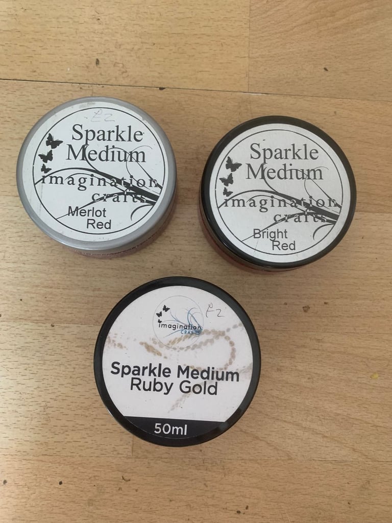 ONLY 3 POTS LEFT,NEW beautiful shimmer, stencil, poster, craft sparkle pots