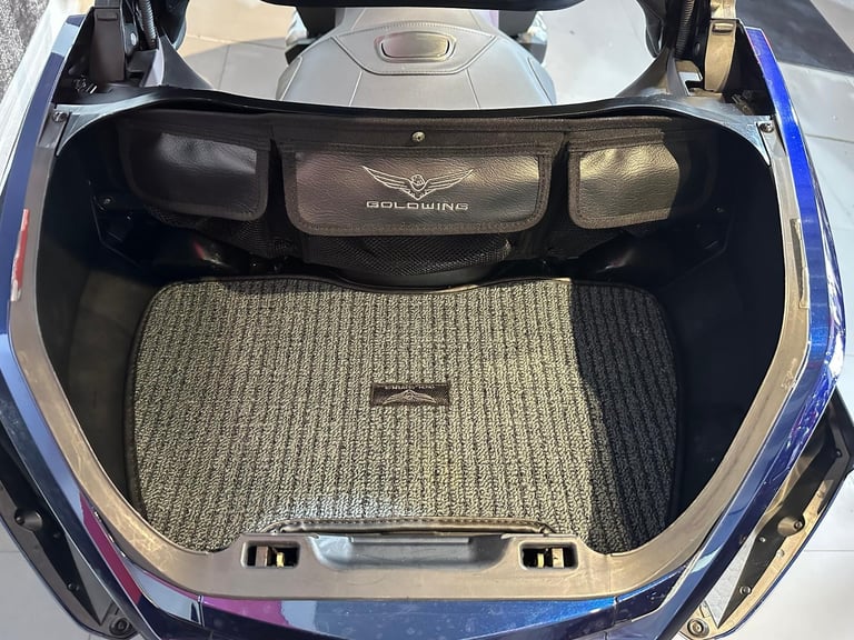 Honda GL1800 Goldwing 2020 with 27,043 miles 