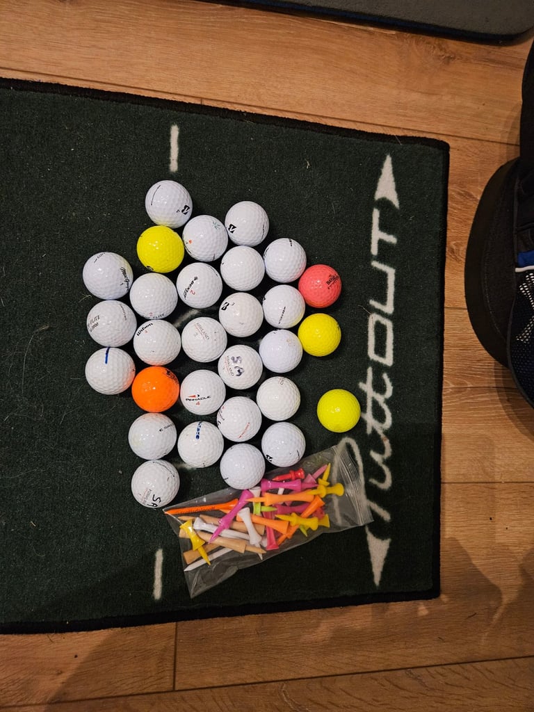 Wilson player-Fit gents premium package set, RH, graphite shafts and cart bag.