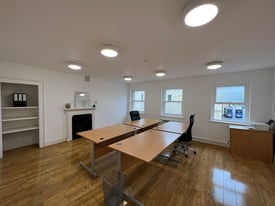 Central Bath Office space to rent (bills included/super fast wifi)