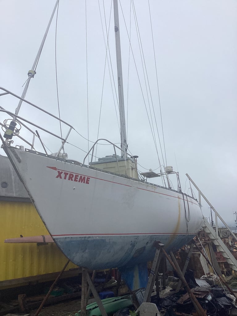 Carter yacht for sale