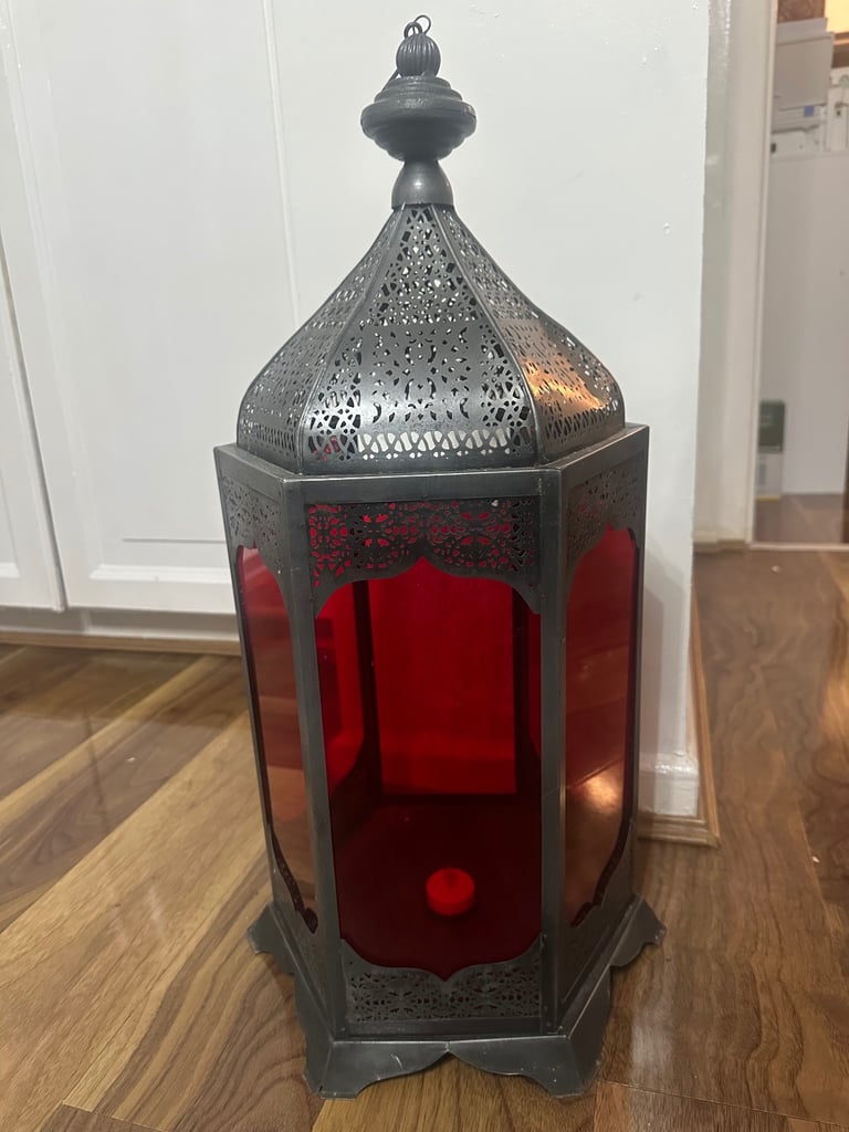 Decorative glass & metal Lantern 