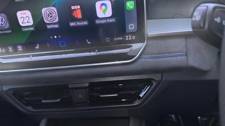 2025 Volkswagen Touran 1.5 eTSI (150ps) R-Line DSG Automatic Estate Hybrid Automatic