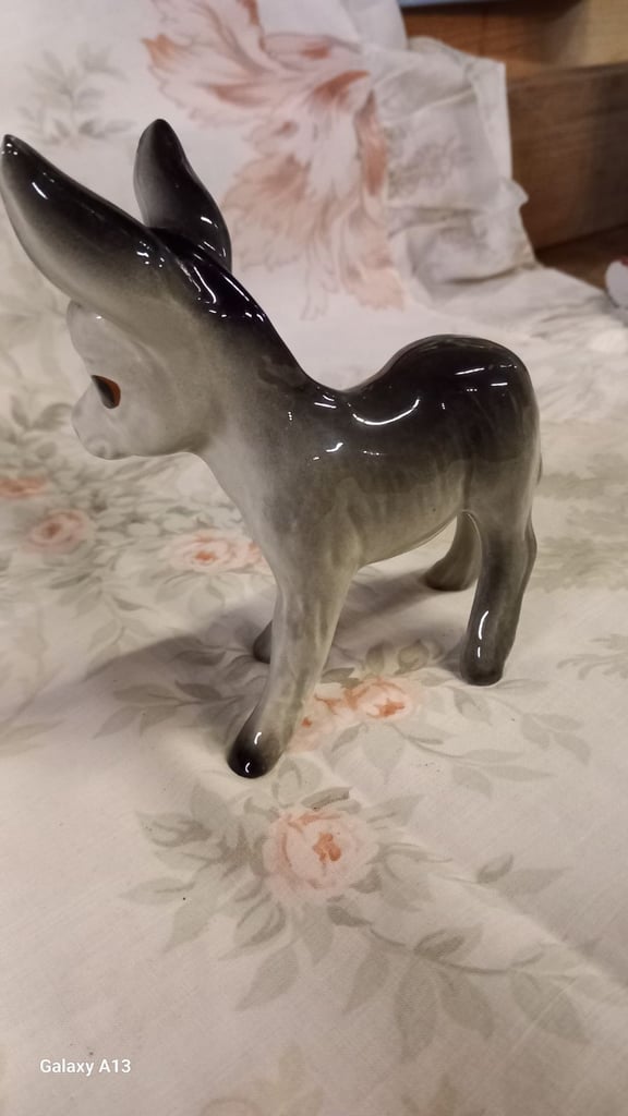ANIMAL POTTERY 