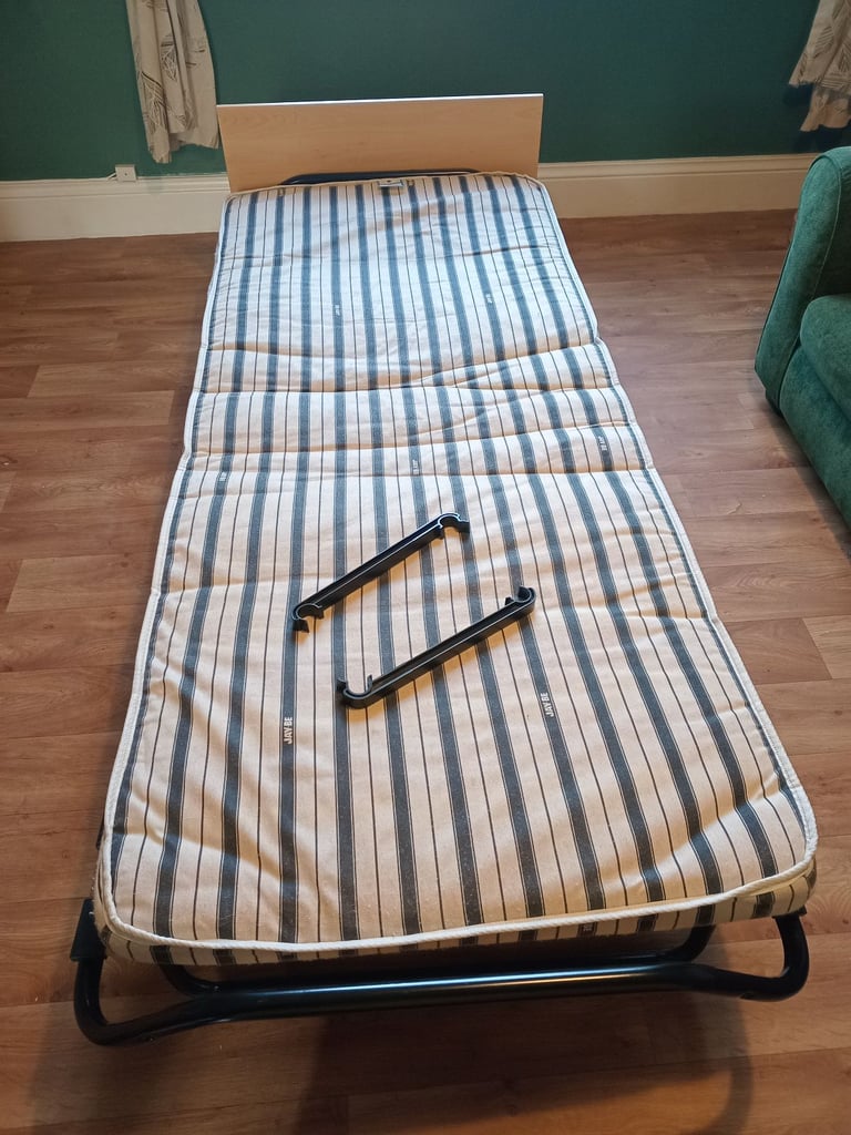 Folding bed